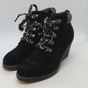 White Mountain black wedge booties size 8.5